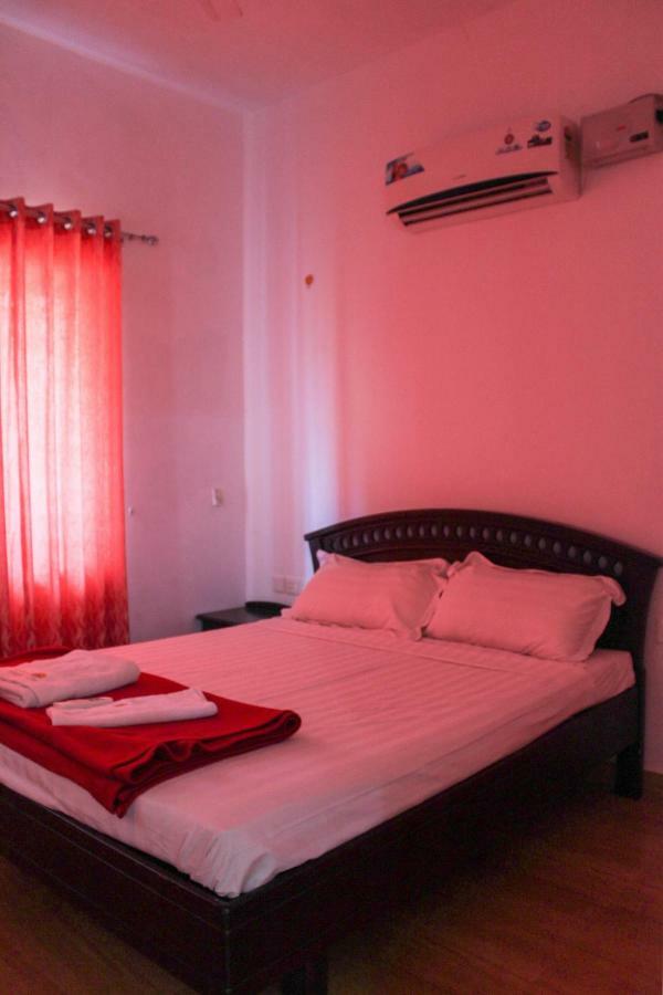 Magic Land Resorts Athirapally Irinjalakuda Exteriör bild